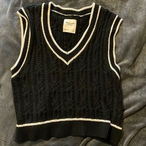 Abercrombie sweater vest
